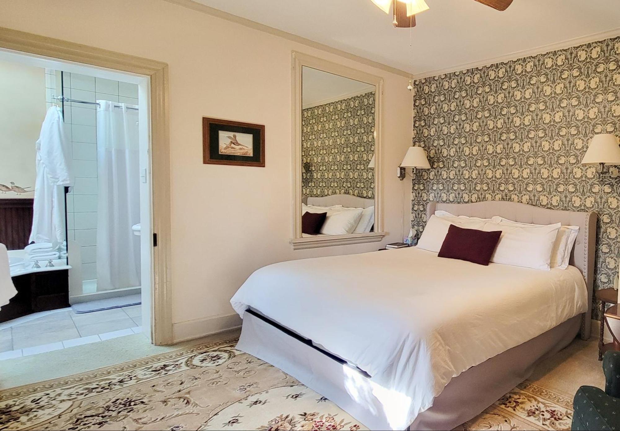 Pheasant Field Bed & Breakfast 2*