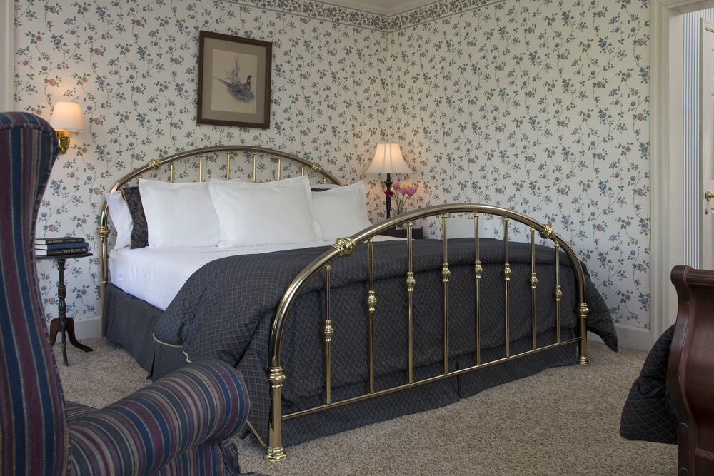 Pheasant Field Bed & Breakfast